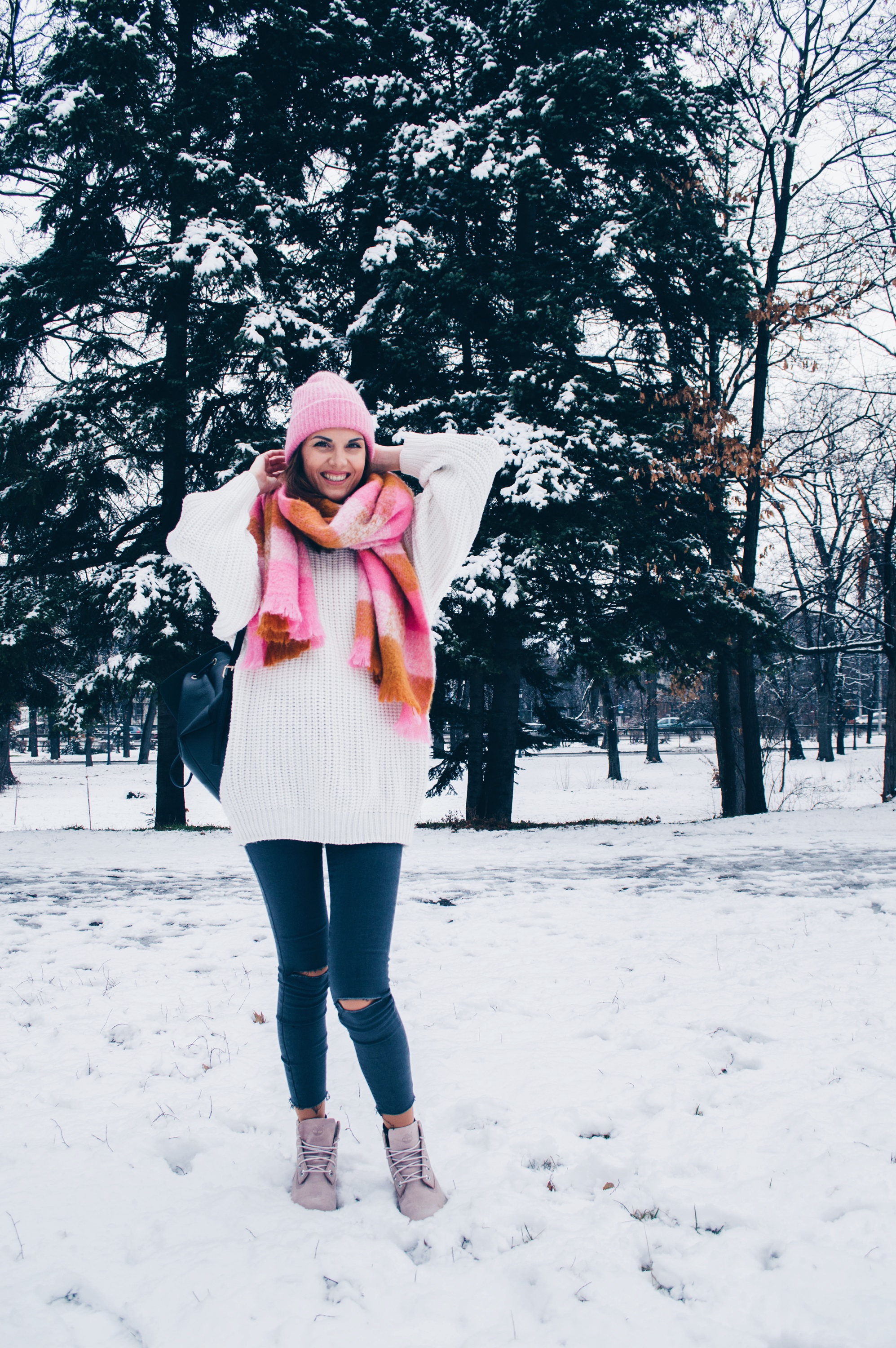 winter outfit, oversized sweater, bright pink scarf, pink timberland boots