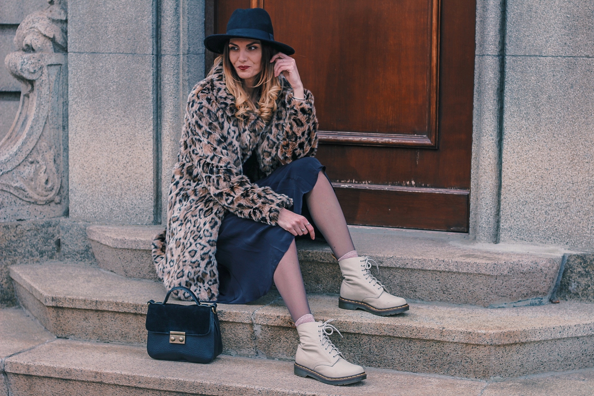 Leopard Bershka Coat, Black Calvin Clein Dress, Dr Martens Boots, Pepe Jeans Bag